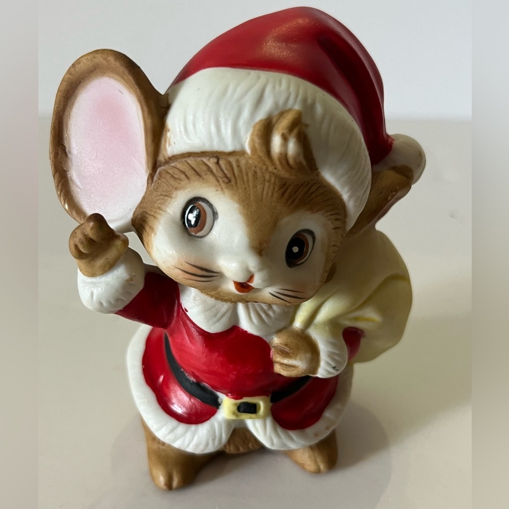 Homco Santa Claus Mouse Ceramic Figurine, Vintage 70’s Christmas Decor